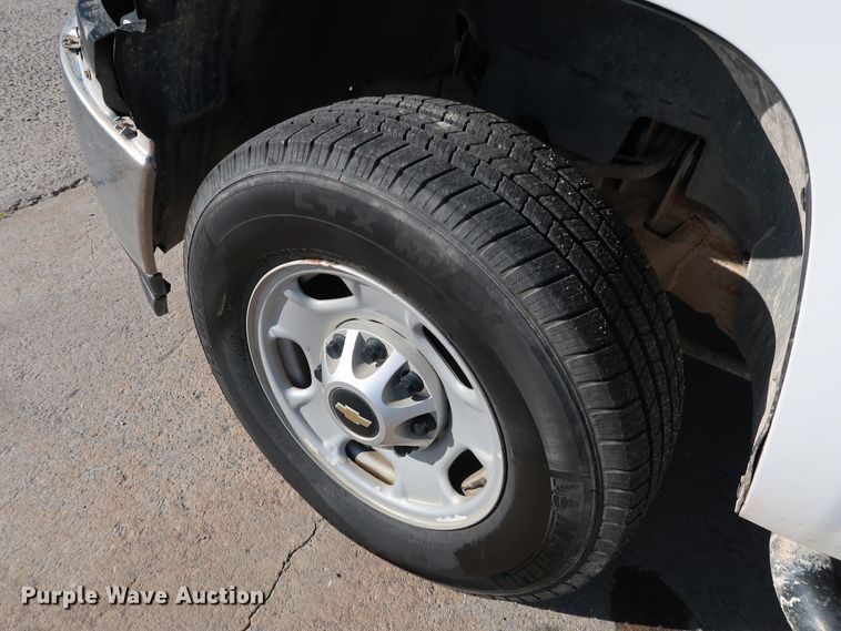 image for item JP9344 2013 Chevrolet Silverado 2500HD  pickup truck