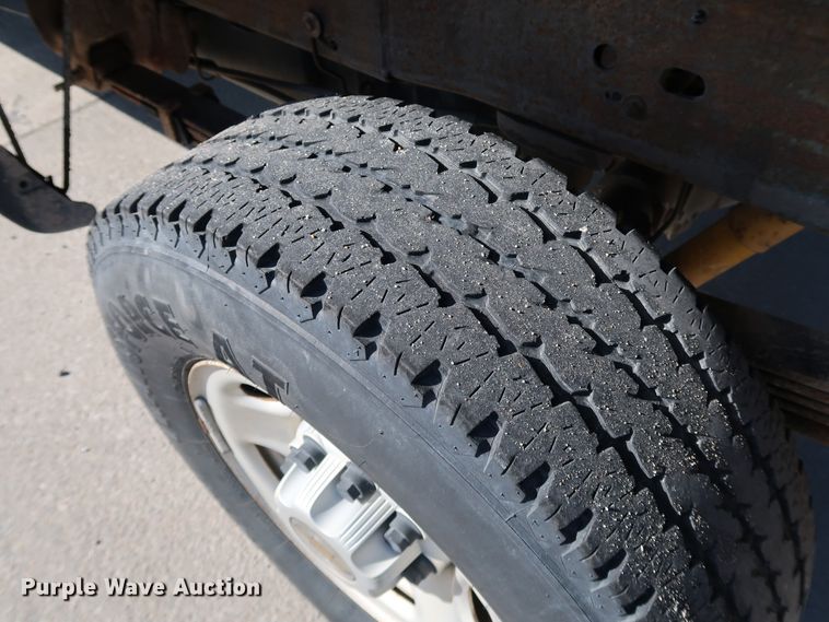 image for item JP9346 2004 Chevrolet Silverado 2500HD  pickup truck