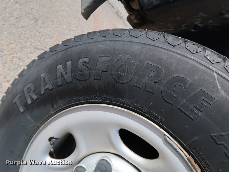 image for item JP9346 2004 Chevrolet Silverado 2500HD  pickup truck