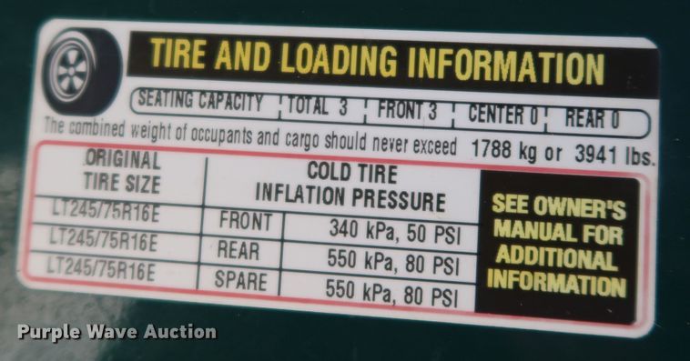 image for item JP9346 2004 Chevrolet Silverado 2500HD  pickup truck