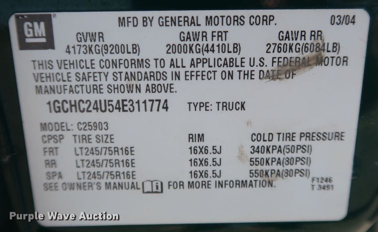 image for item JP9346 2004 Chevrolet Silverado 2500HD  pickup truck