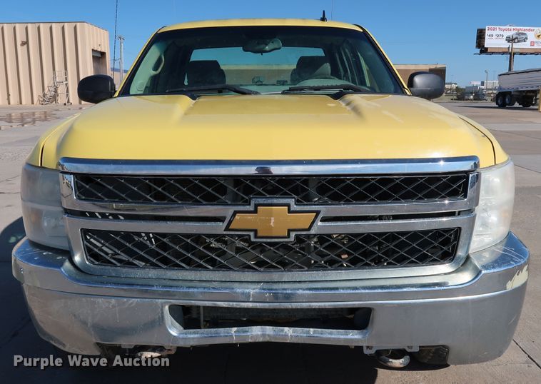 image for item JP9349 2012 Chevrolet Silverado 2500HD  Ext. Cab pickup truck