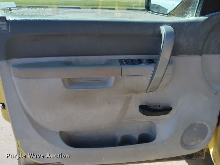 image for item JP9349 2012 Chevrolet Silverado 2500HD  Ext. Cab pickup truck