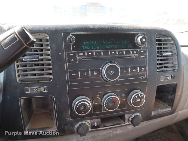 image for item JP9349 2012 Chevrolet Silverado 2500HD  Ext. Cab pickup truck