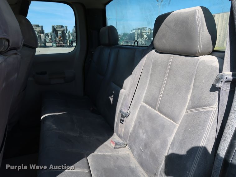 image for item JP9349 2012 Chevrolet Silverado 2500HD  Ext. Cab pickup truck