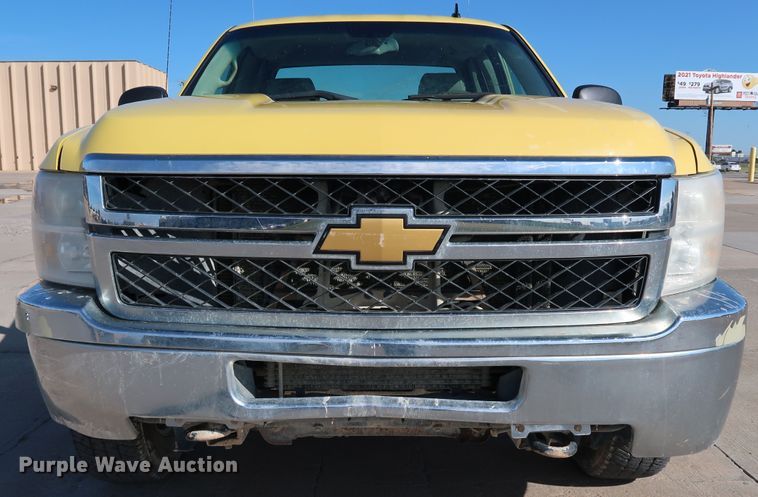 image for item JP9349 2012 Chevrolet Silverado 2500HD  Ext. Cab pickup truck