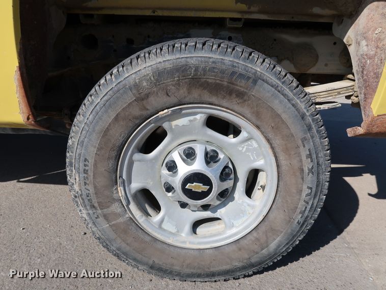 image for item JP9349 2012 Chevrolet Silverado 2500HD  Ext. Cab pickup truck