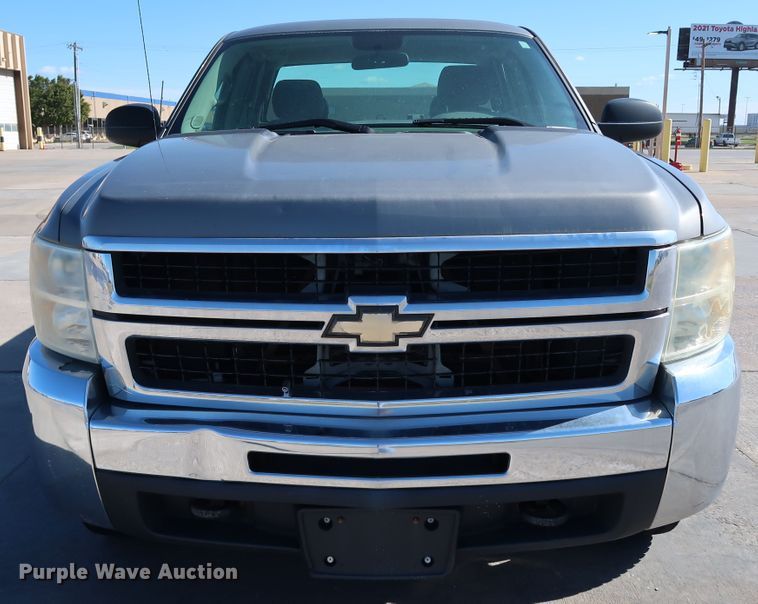 image for item JP9350 2008 Chevrolet Silverado 2500HD  Ext. Cab pickup truck