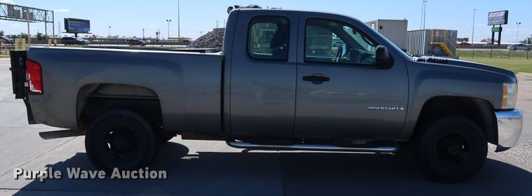 image for item JP9350 2008 Chevrolet Silverado 2500HD  Ext. Cab pickup truck