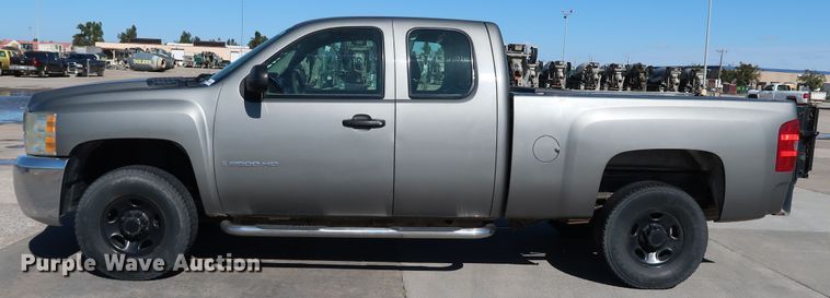 image for item JP9350 2008 Chevrolet Silverado 2500HD  Ext. Cab pickup truck