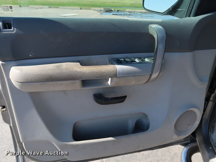 image for item JP9350 2008 Chevrolet Silverado 2500HD  Ext. Cab pickup truck