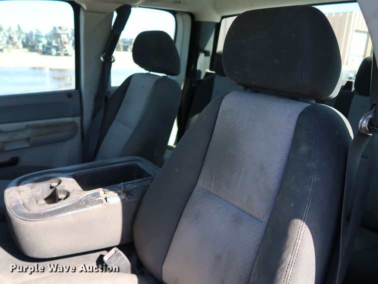 image for item JP9350 2008 Chevrolet Silverado 2500HD  Ext. Cab pickup truck