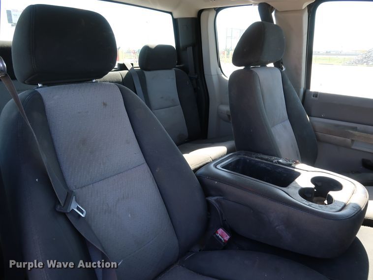 image for item JP9350 2008 Chevrolet Silverado 2500HD  Ext. Cab pickup truck