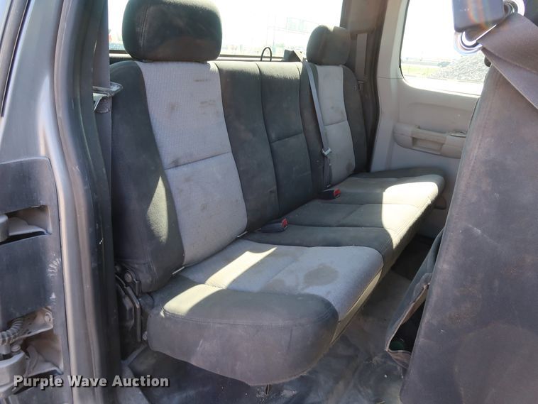 image for item JP9350 2008 Chevrolet Silverado 2500HD  Ext. Cab pickup truck