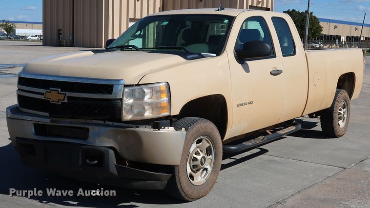 image for item JP9351 2012 Chevrolet Silverado 2500HD  Ext. Cab pickup truck