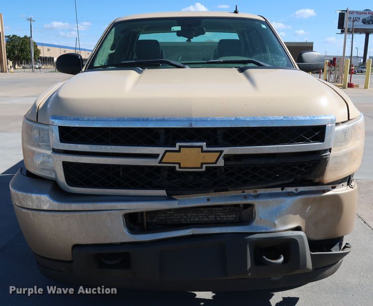image for item JP9351 2012 Chevrolet Silverado 2500HD  Ext. Cab pickup truck