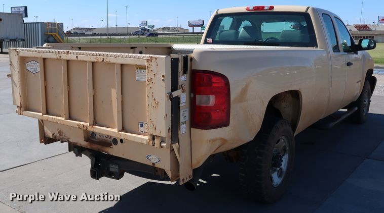 image for item JP9351 2012 Chevrolet Silverado 2500HD  Ext. Cab pickup truck