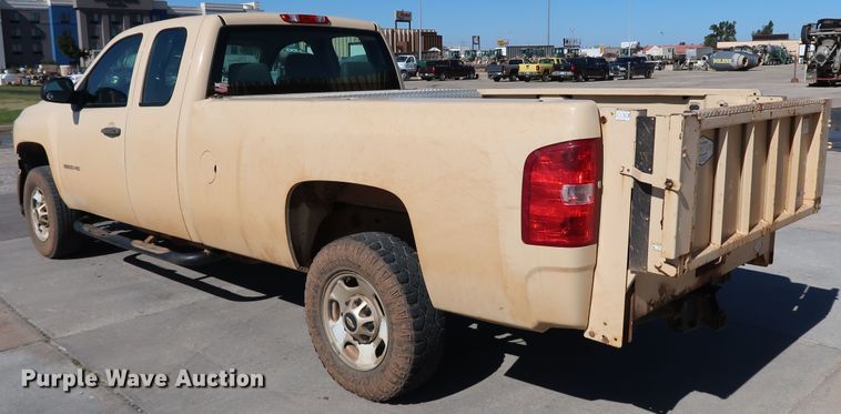image for item JP9351 2012 Chevrolet Silverado 2500HD  Ext. Cab pickup truck