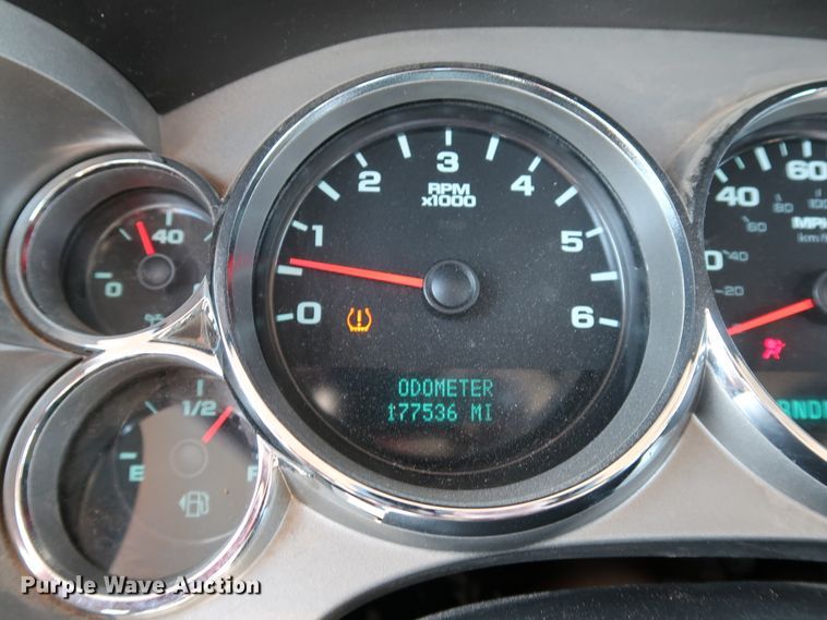 image for item JP9351 2012 Chevrolet Silverado 2500HD  Ext. Cab pickup truck