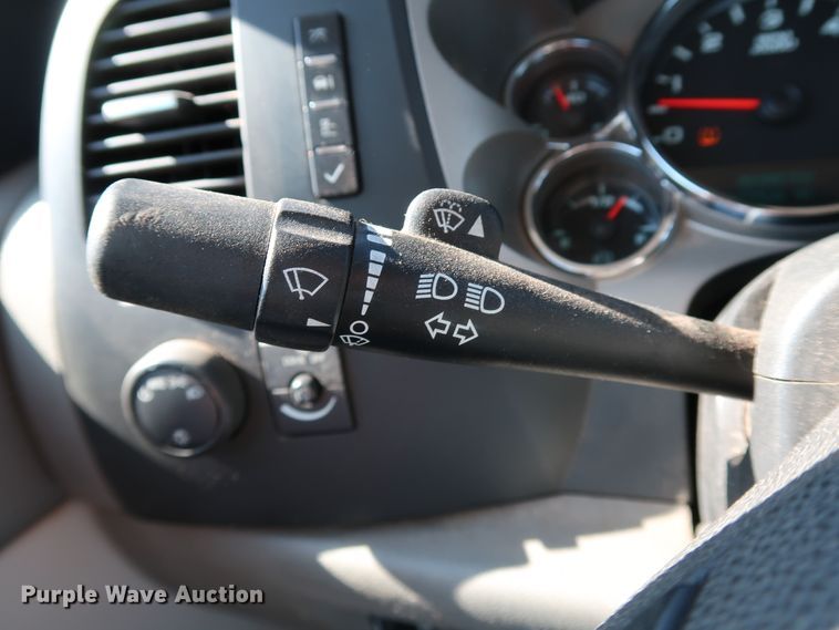 image for item JP9351 2012 Chevrolet Silverado 2500HD  Ext. Cab pickup truck