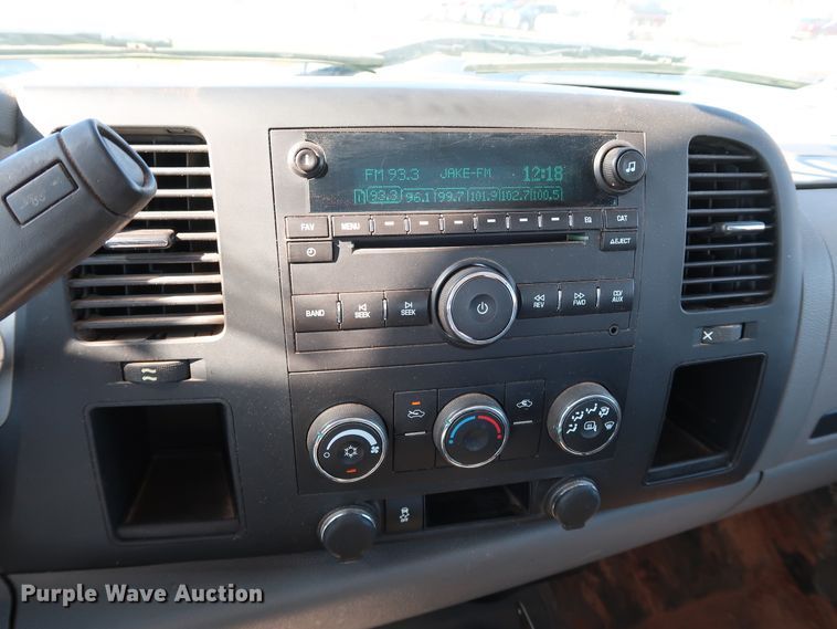 image for item JP9351 2012 Chevrolet Silverado 2500HD  Ext. Cab pickup truck