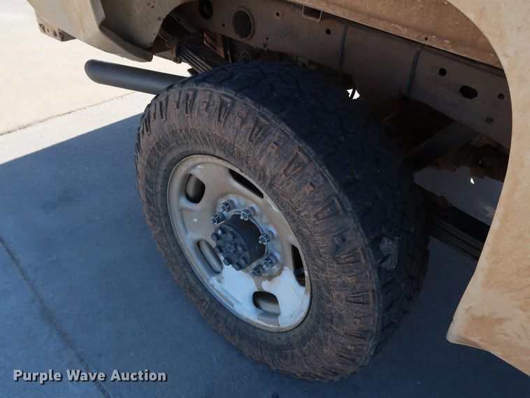 image for item JP9351 2012 Chevrolet Silverado 2500HD  Ext. Cab pickup truck