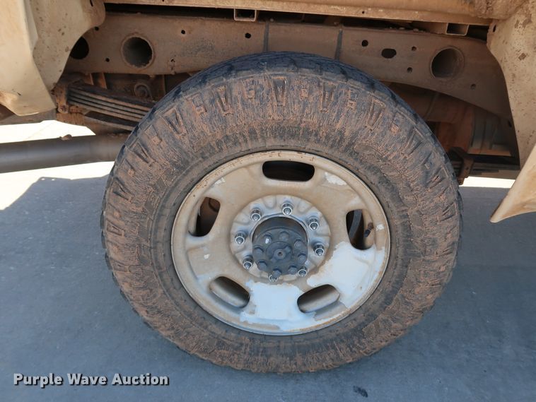 image for item JP9351 2012 Chevrolet Silverado 2500HD  Ext. Cab pickup truck