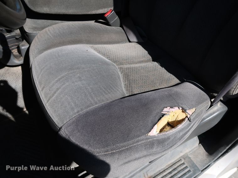 image for item JP9352 2004 Chevrolet Silverado 2500HD  pickup truck