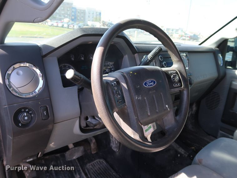 image for item JP9353 2012 Ford F250 Super Duty  Crew Cab pickup truck