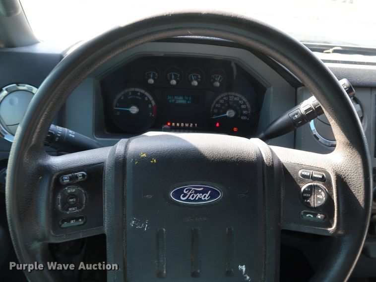 image for item JP9353 2012 Ford F250 Super Duty  Crew Cab pickup truck