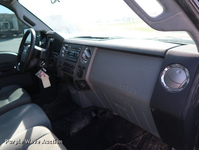 image for item JP9353 2012 Ford F250 Super Duty  Crew Cab pickup truck