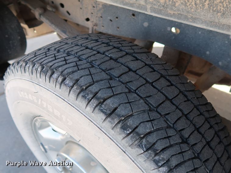 image for item JP9353 2012 Ford F250 Super Duty  Crew Cab pickup truck