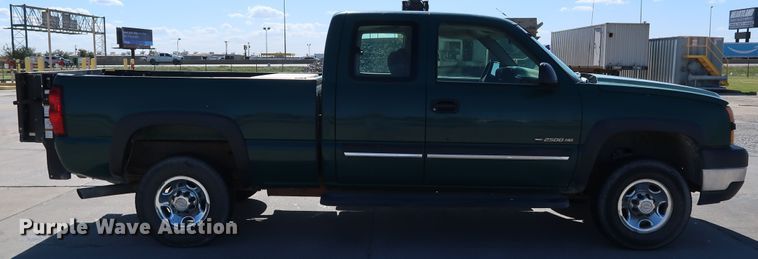 image for item JP9356 2006 Chevrolet Silverado 2500HD  Ext. Cab pickup truck