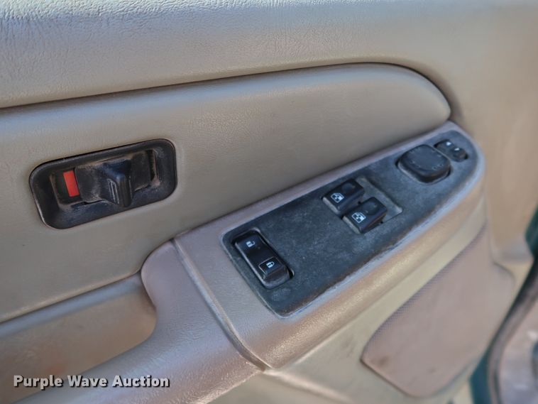 image for item JP9356 2006 Chevrolet Silverado 2500HD  Ext. Cab pickup truck