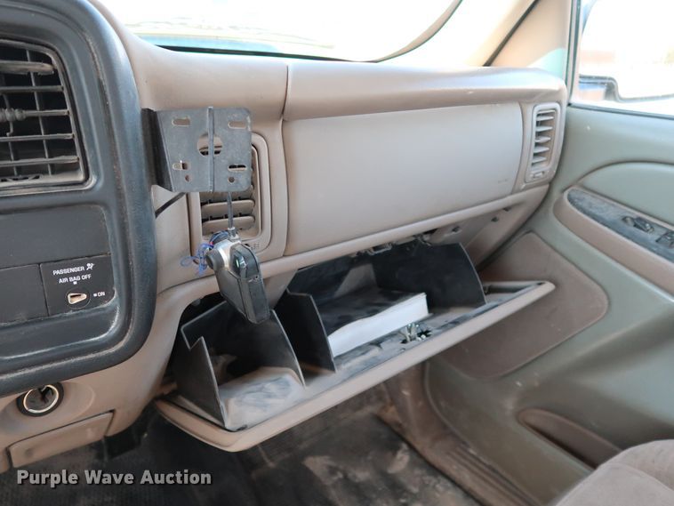 image for item JP9356 2006 Chevrolet Silverado 2500HD  Ext. Cab pickup truck