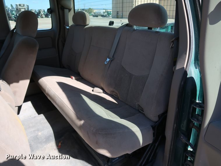 image for item JP9356 2006 Chevrolet Silverado 2500HD  Ext. Cab pickup truck