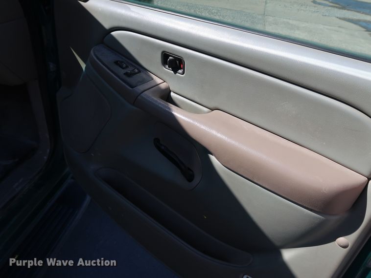 image for item JP9356 2006 Chevrolet Silverado 2500HD  Ext. Cab pickup truck