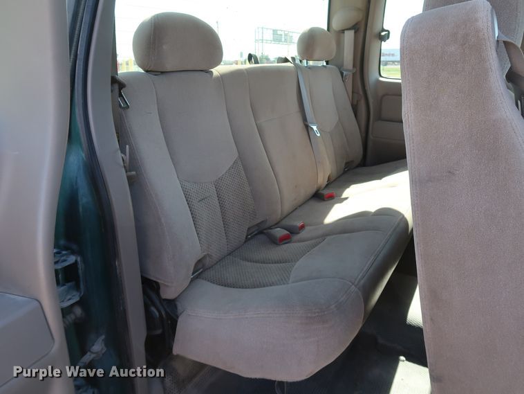 image for item JP9356 2006 Chevrolet Silverado 2500HD  Ext. Cab pickup truck