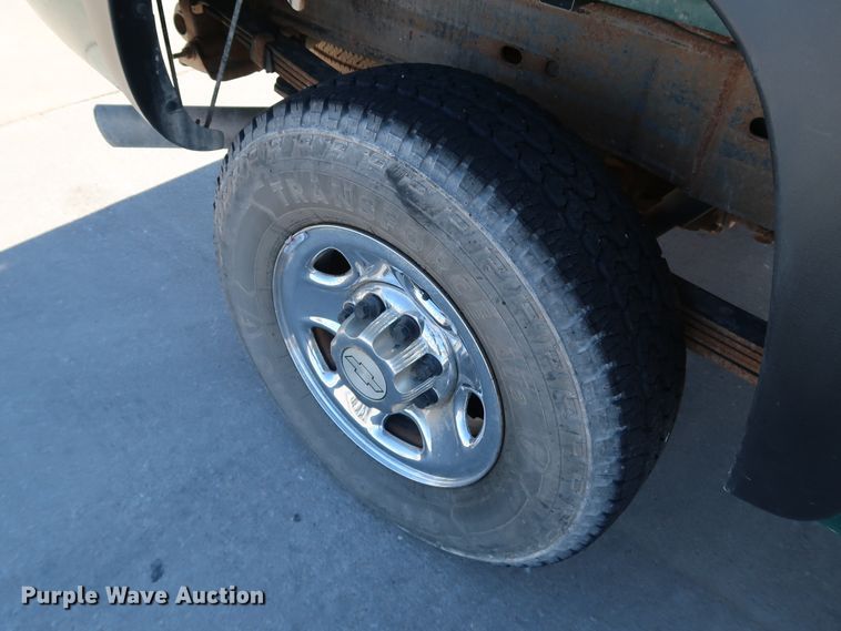 image for item JP9356 2006 Chevrolet Silverado 2500HD  Ext. Cab pickup truck