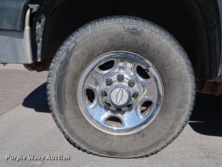 image for item JP9356 2006 Chevrolet Silverado 2500HD  Ext. Cab pickup truck