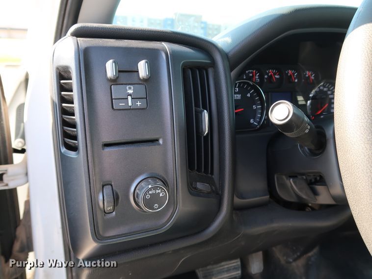 image for item JP9359 2015 Chevrolet Silverado 2500HD  pickup truck