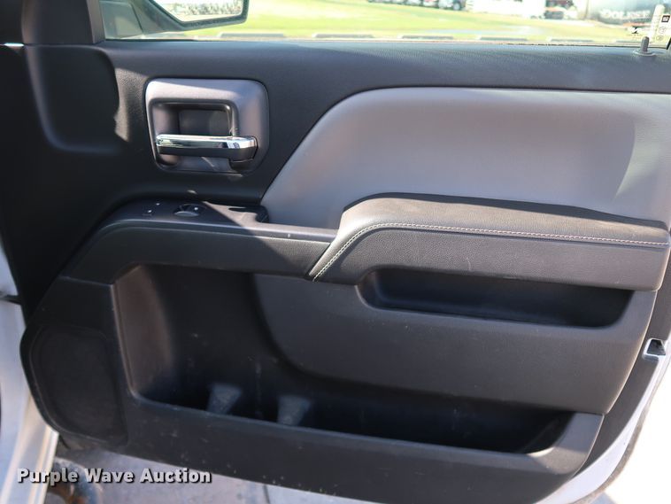 image for item JP9359 2015 Chevrolet Silverado 2500HD  pickup truck