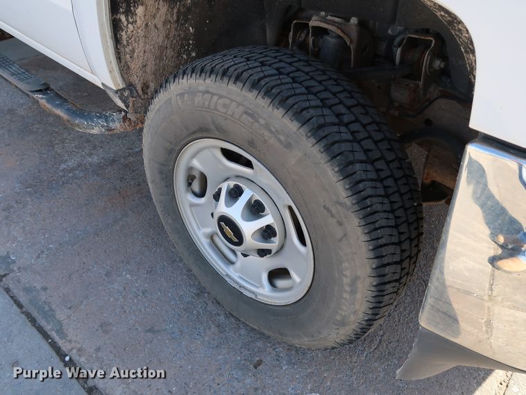 image for item JP9359 2015 Chevrolet Silverado 2500HD  pickup truck