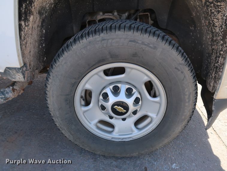 image for item JP9359 2015 Chevrolet Silverado 2500HD  pickup truck