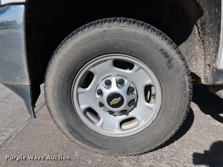 image for item JP9359 2015 Chevrolet Silverado 2500HD  pickup truck