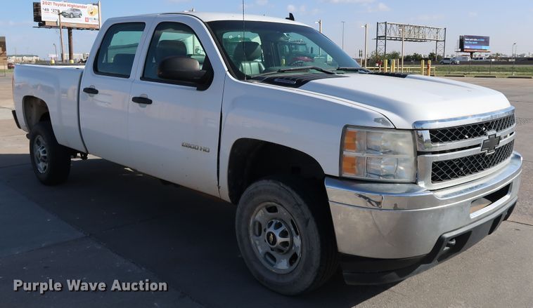 image for item JP9360 2011 Chevrolet Silverado 2500HD  Crew Cab pickup truck