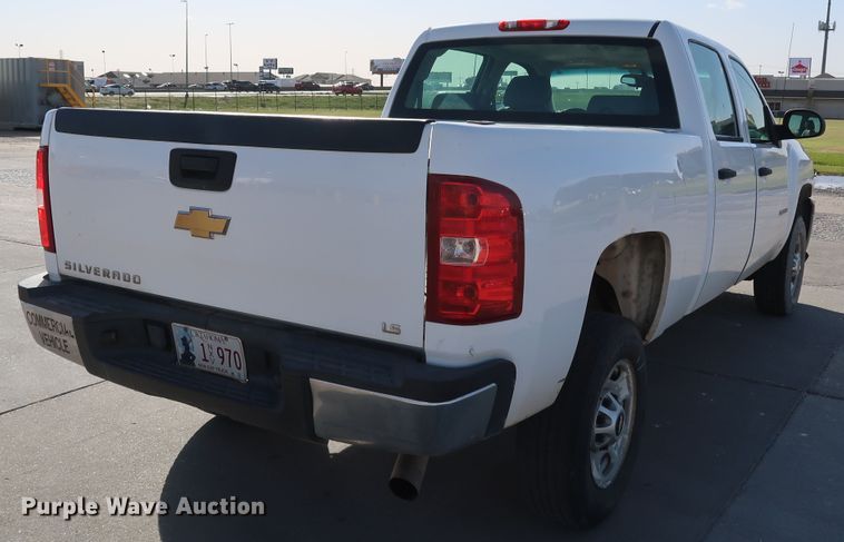 image for item JP9360 2011 Chevrolet Silverado 2500HD  Crew Cab pickup truck