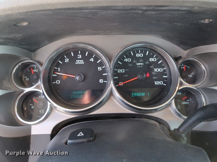 image for item JP9360 2011 Chevrolet Silverado 2500HD  Crew Cab pickup truck