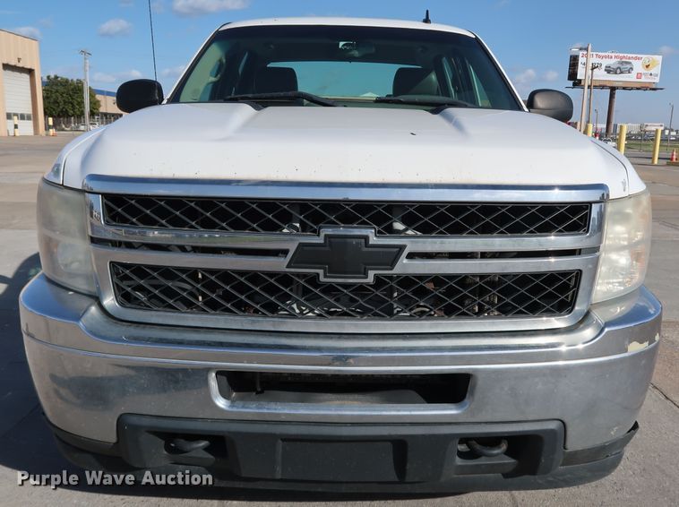 image for item JP9360 2011 Chevrolet Silverado 2500HD  Crew Cab pickup truck
