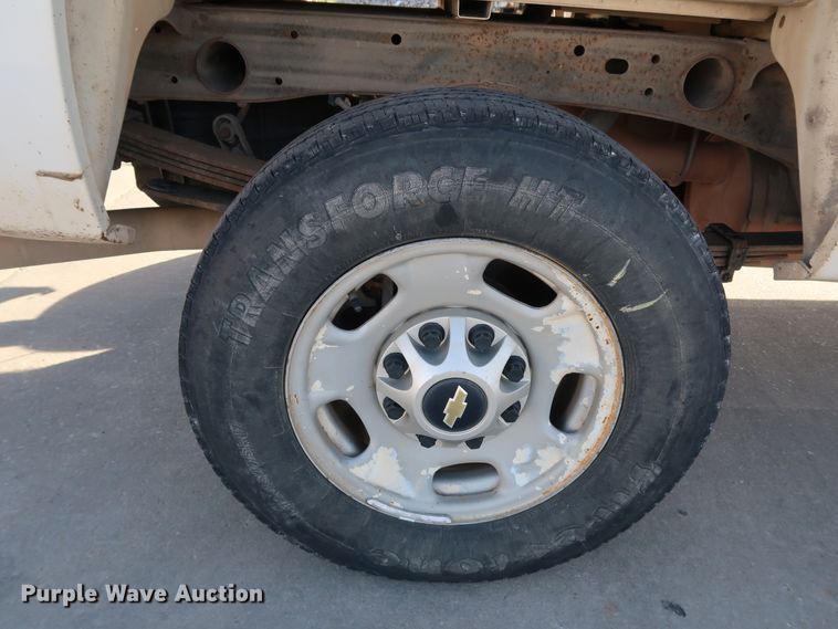 image for item JP9360 2011 Chevrolet Silverado 2500HD  Crew Cab pickup truck